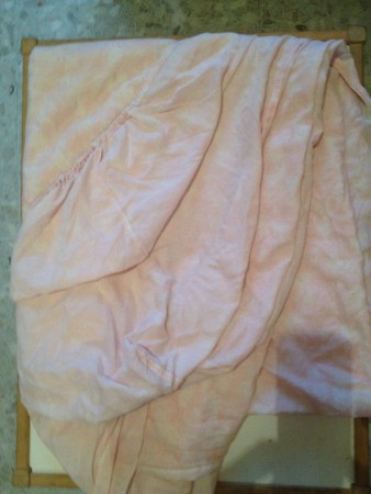 n°5 : drap housse rose 2 place 4.50€