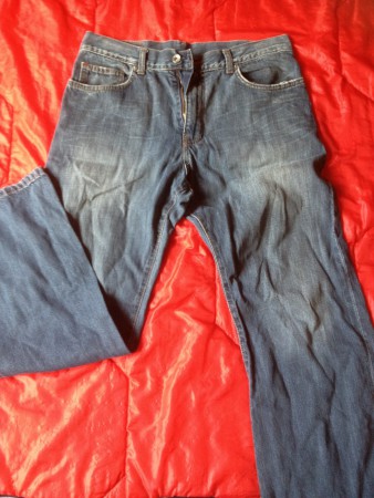n°3 : jean levis taille 38 7.50€